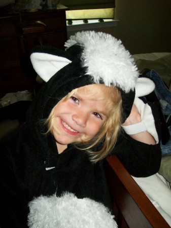 McKenzie at halloween 2008