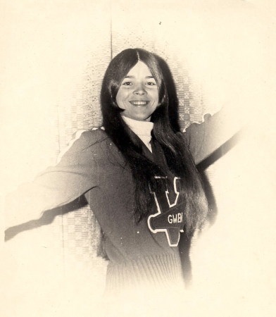 Gwen Cheergal 1972-73