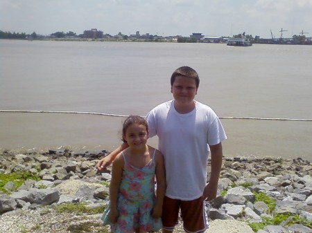 Matt and Lauren Mississippi River New Orleans