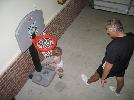 Poppy n Drake playin' hoops