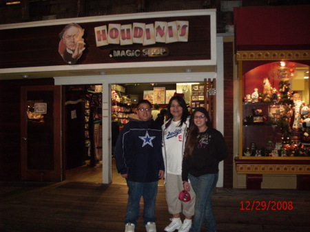 Pier 39 in front of Houdini Magic Shop