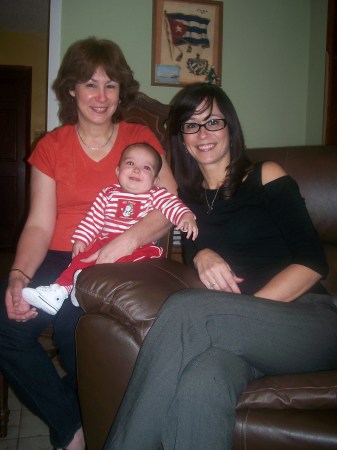 My youngest sis, Iliana, her grandbaby & me