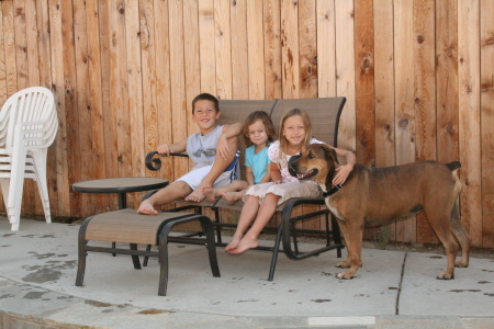 Jacob, Grace, Baelie and Sandy dog