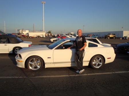 Drag racing at Sacramento Raceway