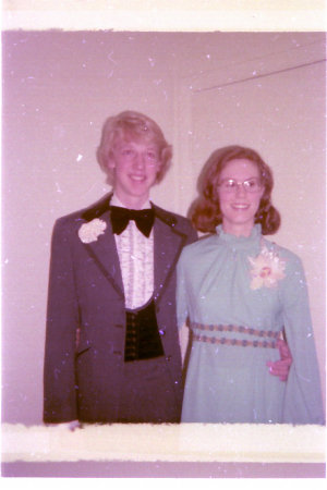 1975 Prom pic