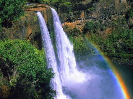 wailua%20falls,%20kauai,%20hawaii