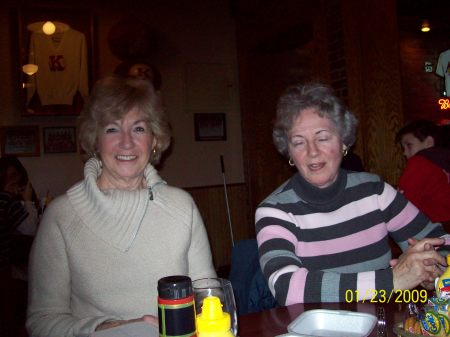 Jeanette (Drone) Kopff and sister Margie