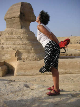 The Sphinx kissing a fool