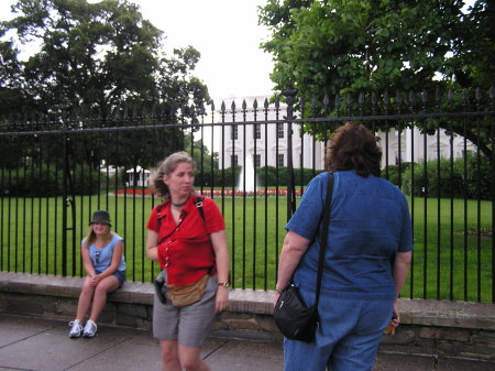 Tori & Cheryl in front of White House