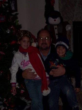 Papa, Joey & Emma 2008
