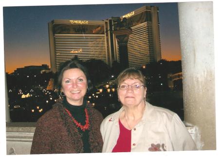 My girlfriend, Suellen and me at The Mirage