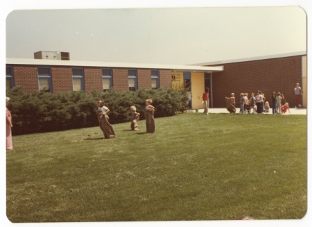 1977 kindergarden field day 04