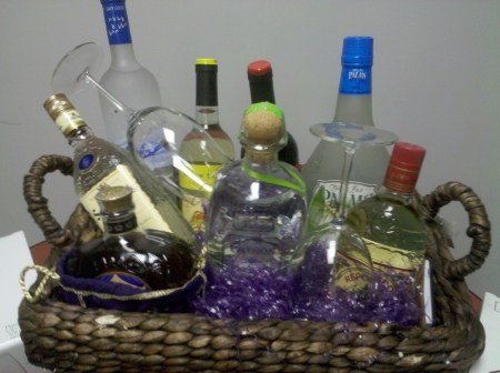 Liquor Basket Raffle_2010-04-10 18.55