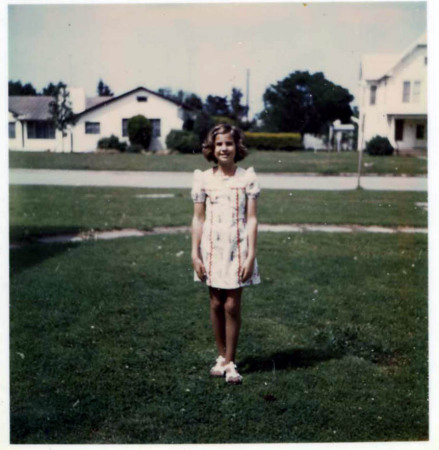Leslie in front yard