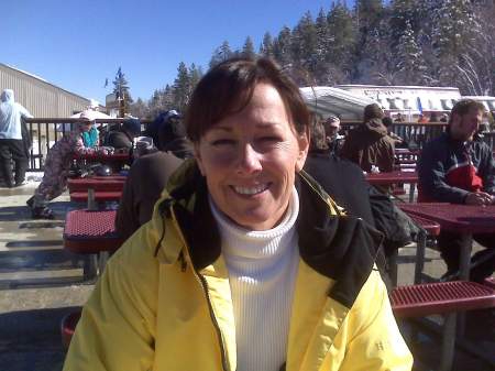 Skiing at Wrightwood