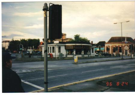 roundabout at penny lane