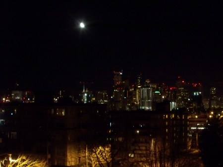 Seattle Moon!