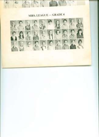 Mrs. League's 4th Grade Class 1971
