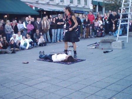 street performers in old montreal