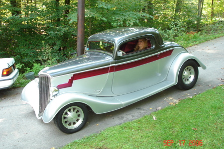 1934 3-window Ford Coupe