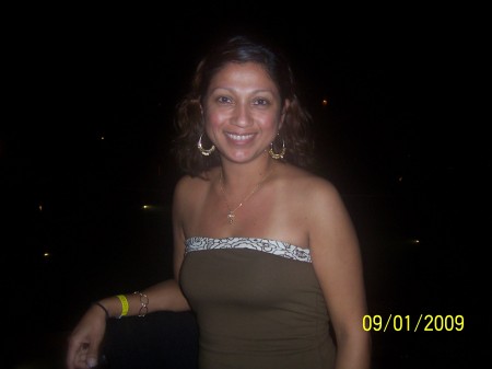 Linda Ramos Lopez's Classmates® Profile Photo