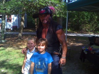 Capt. Chas. Black (Wow!)& kids 9/08 CS Village