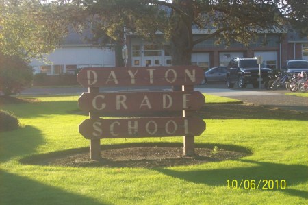 Dayton Grade School