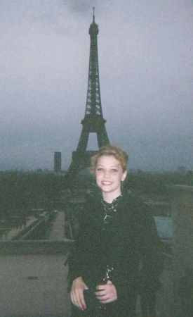 Courtney in Paris