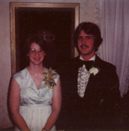 Denise & Jay (standing) - 79 Prom