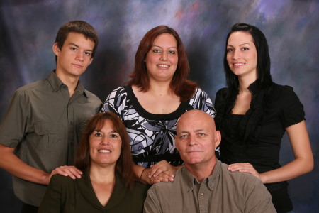 Lenny, Michelle and 3 wonderful children.