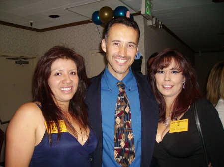 Albert and two lovely ladies. Socorro and Tina