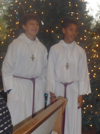 Scotty & Jahmol, Christmas Day altar boys