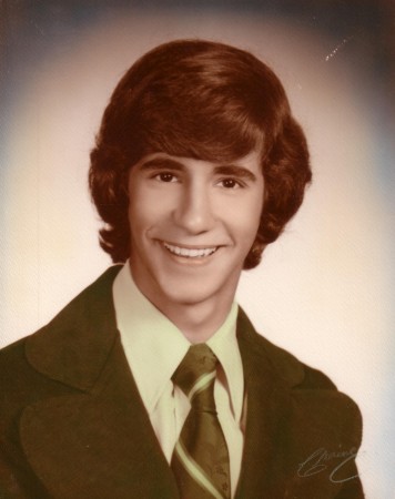 tom - 1975 - graduation picture