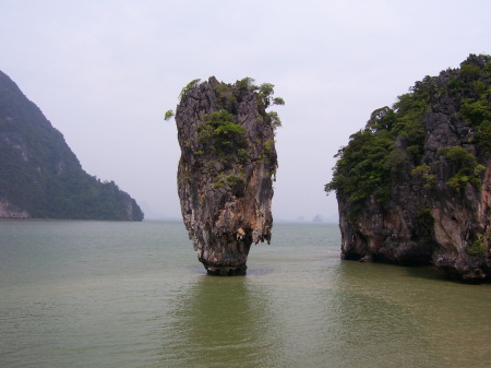 "James Bond Island"