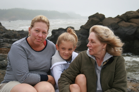 Sister Lib, Molly, and Mom, Claudean