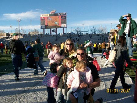 Family pic after New Mexico Bowl win