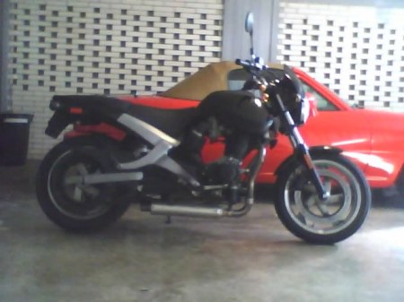 my hew harley buell blast =)