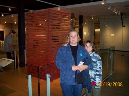 mom & sara at corning glass museum 2008