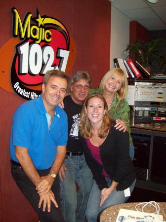 me with the majic 102.7 morning crew