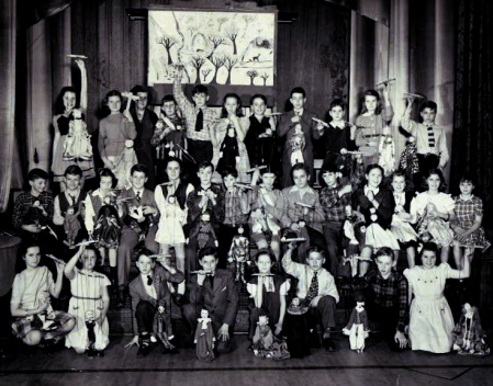 LOWELL SCHOOL 4TH GRADE THS 1952