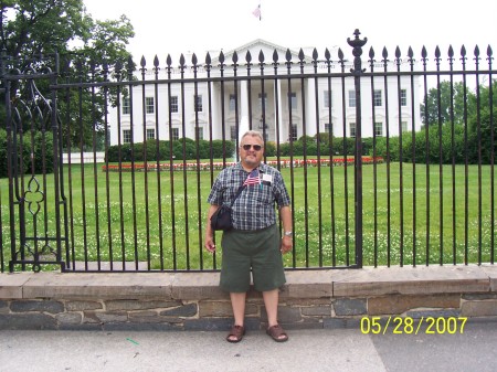 JJ in front of White House