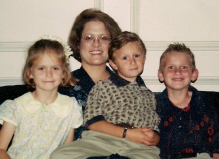 Peg and kids 2001