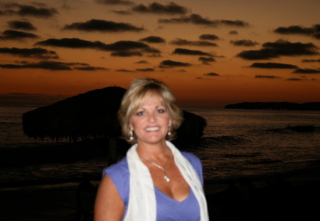 Lynne Lucente's Classmates® Profile Photo