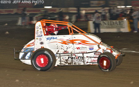 GETTING A BITE AT THE CHILI BOWL