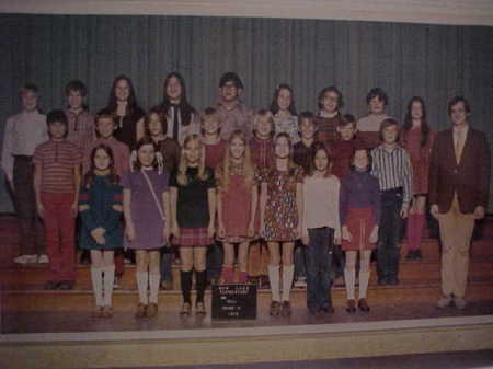 Bow Lake 6th Grade with Mr. Hill 1972/73