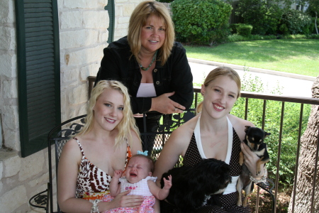 Deb, Britt, Chelsea and Ella Donna