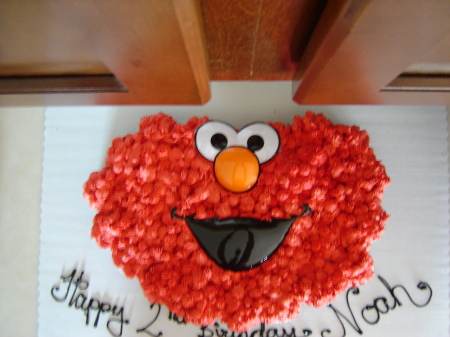 Elmo Cupcake cake