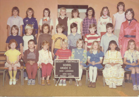 3rd grade 1975-1976 Mrs. Lundgren