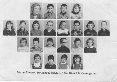 Mrs. West's am kindergarten class 1966-67