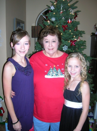 Joyanna & Nieces 2008